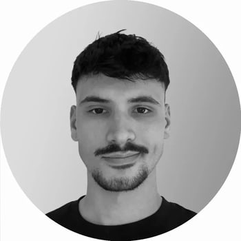 Tim, Studioleiter